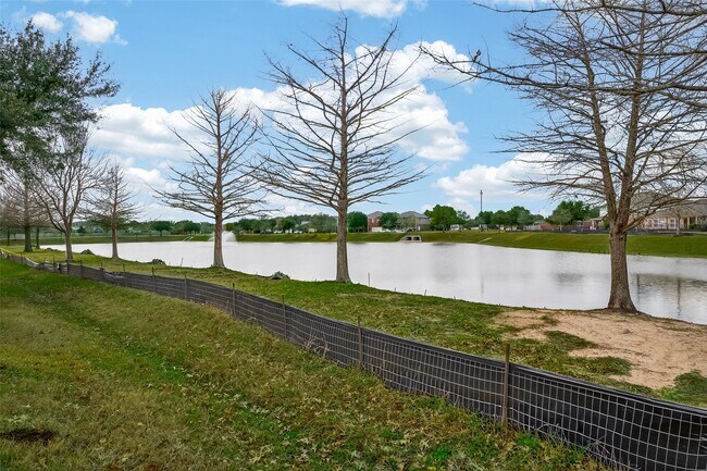 Building Photo - 24410 N Tide Bay Cir