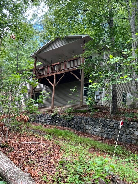Primary Photo - 24 Beckett Dr