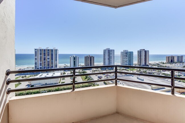 Building Photo - 1 Oceans W Blvd