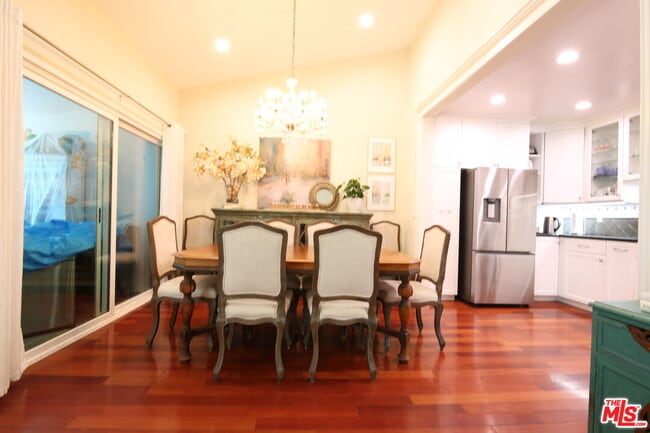 Building Photo - 603 S Prospect Ave