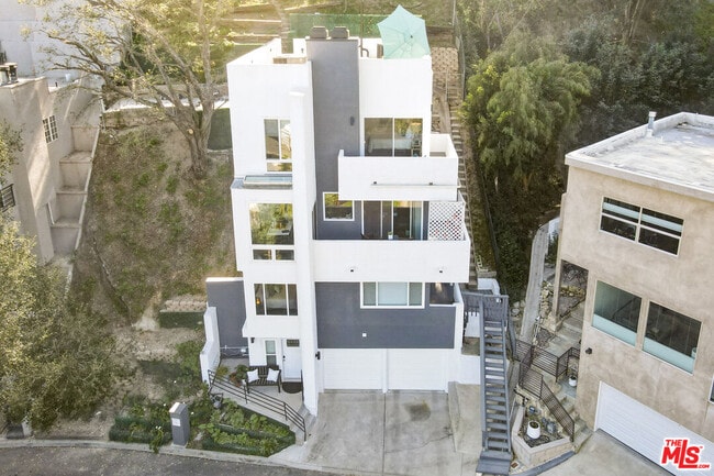 Building Photo - 4110 Vanetta Pl