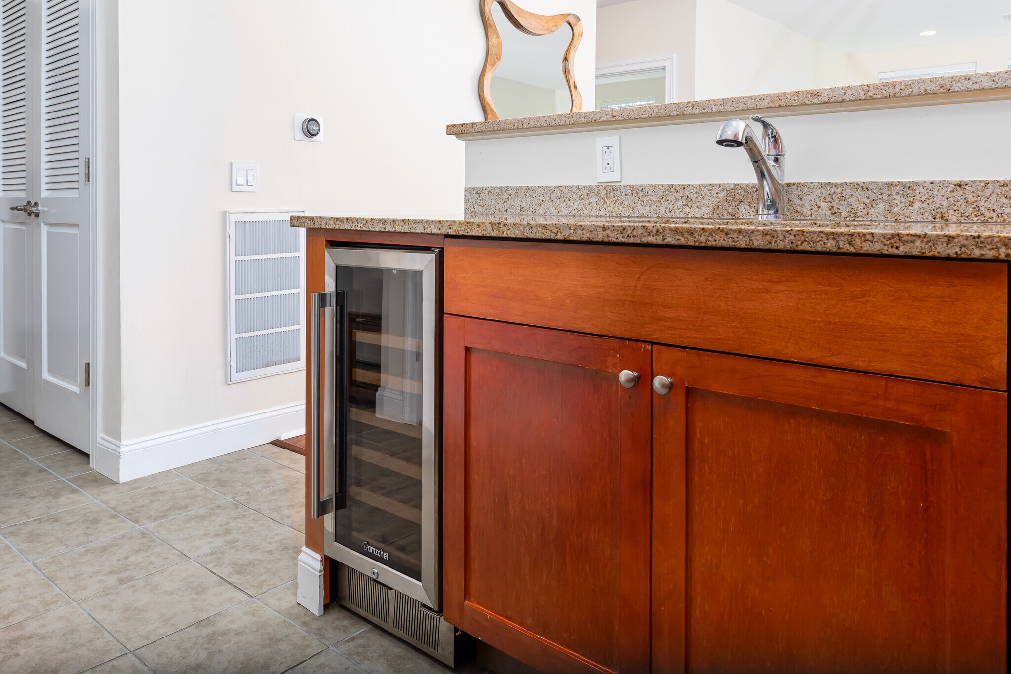 Building Photo - 4 Harvest Dr