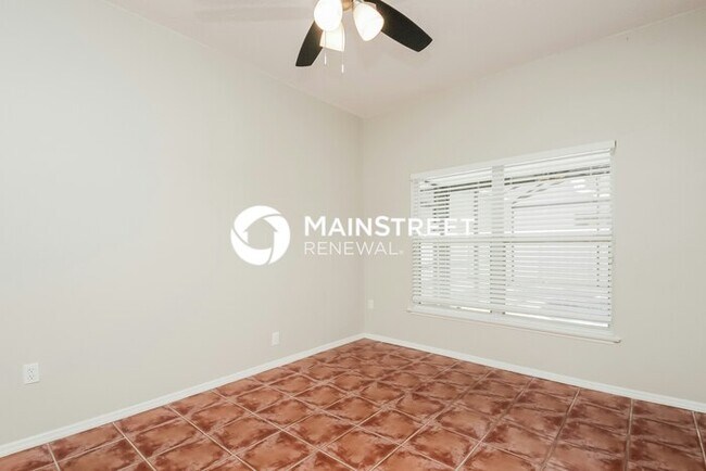 Building Photo - 4 Bedroom Pet-Friendly Home in ORLANDO, FL...