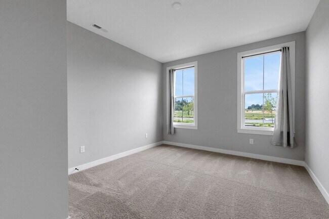 Building Photo - Charming 3BR  townhome in McCordsville