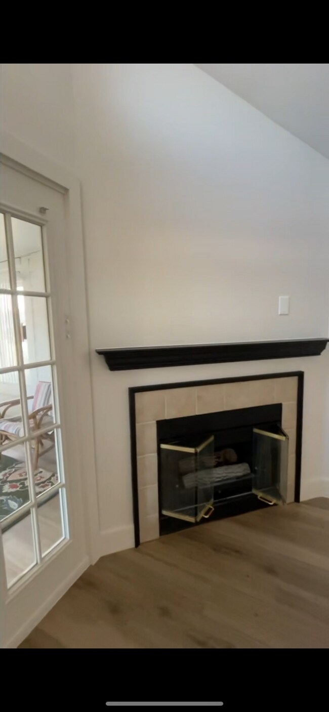 Building Photo - 500 Dandy Brush Ln W