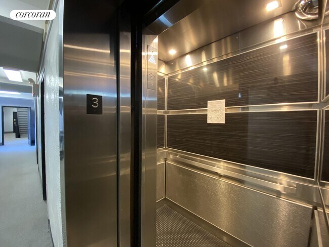 Building Photo - 6615 Wetherole St