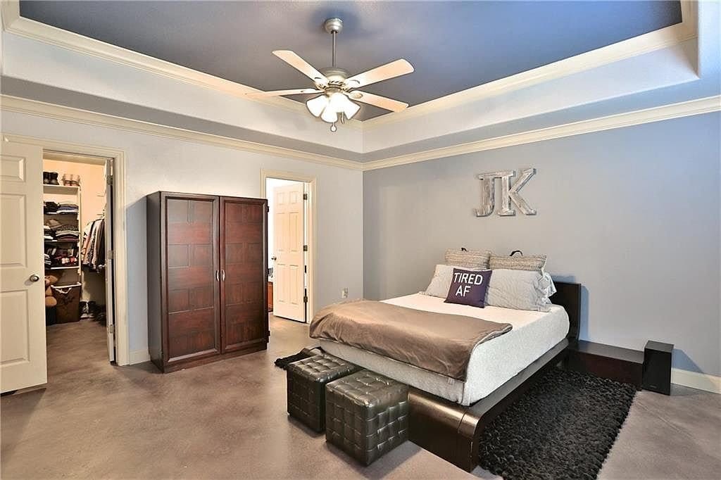 Building Photo - 1210 Medway Ln