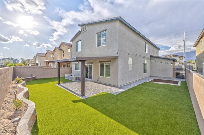 Building Photo - 4031 Beech Fern Ave