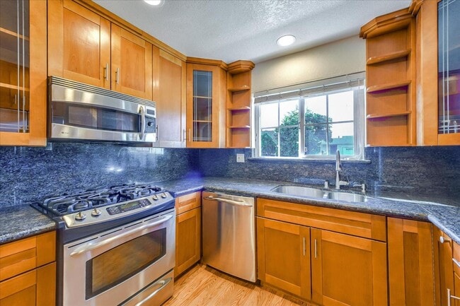 Building Photo - 2651 Poplarwood Way