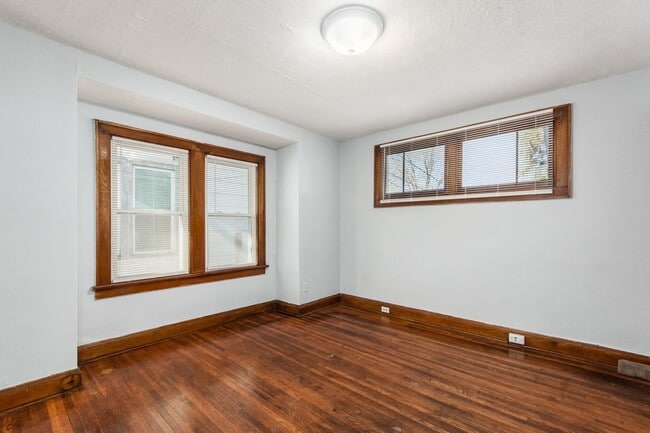 Building Photo - Adorable Single-Family Home!