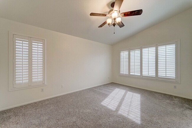 Building Photo - AVAILABLE NOW IN ESTRELLA MOUNTAIN RANCH!!!