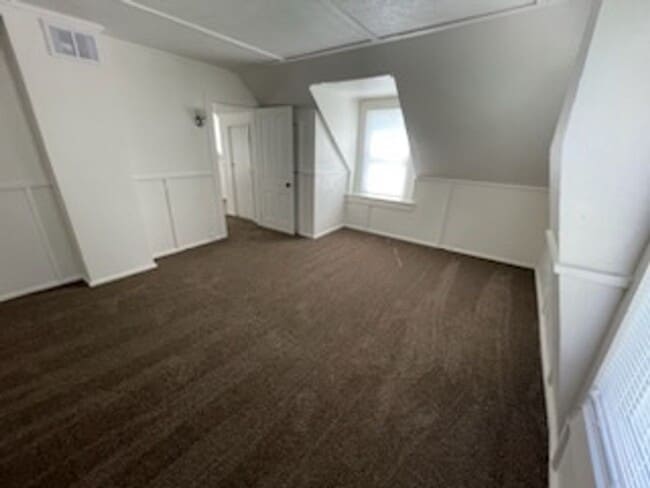 Building Photo - Nice Totally Remodeled 3 Bedroom /1 Bath Home in Downtown Goshen