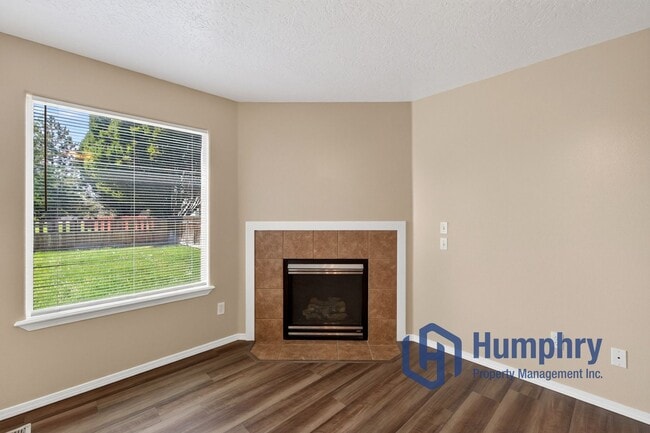 Building Photo - 2243 N Cougar Way
