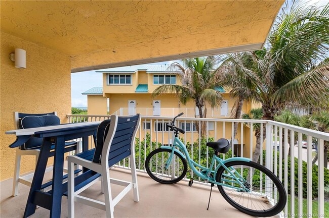 Building Photo - 1550 S Ocean Dr