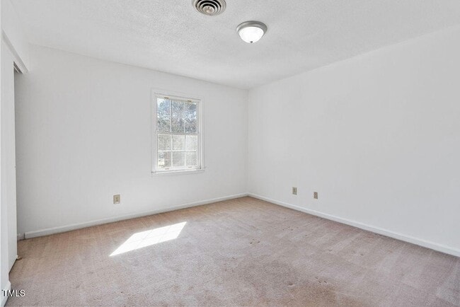 Building Photo - 1020 Nottingham Ct