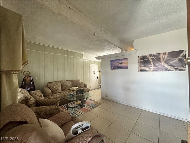 Building Photo - 2300 Pardee Pl