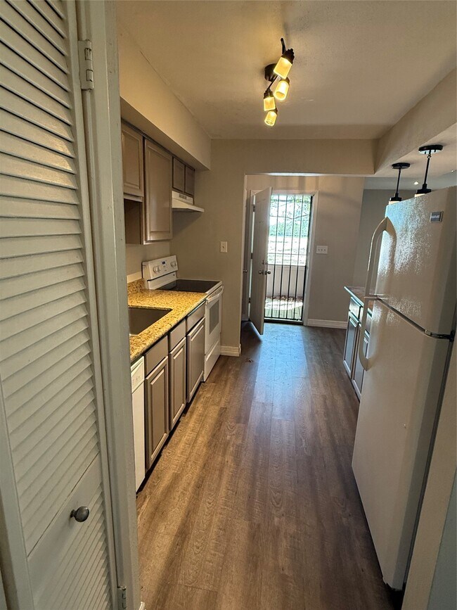 Building Photo - 17202 Imperial Valley Dr