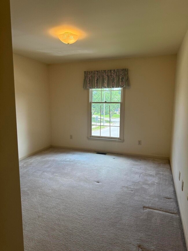 Building Photo - 464 Stone Creek Dr