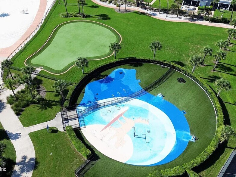 Building Photo - 177 Killarney Ave