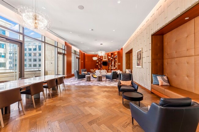 Building Photo - 99 Hudson St