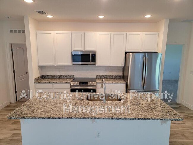 Building Photo - 2128 NW 247th Dr