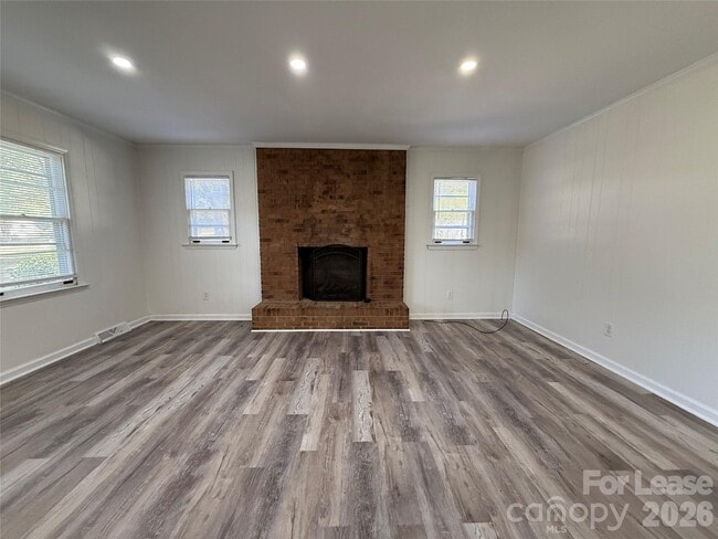 Building Photo - 201 Allison Dr