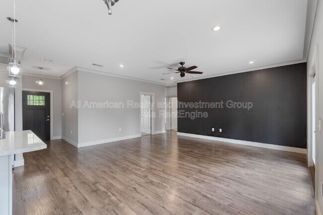Building Photo - 4464 Goldfinch Way
