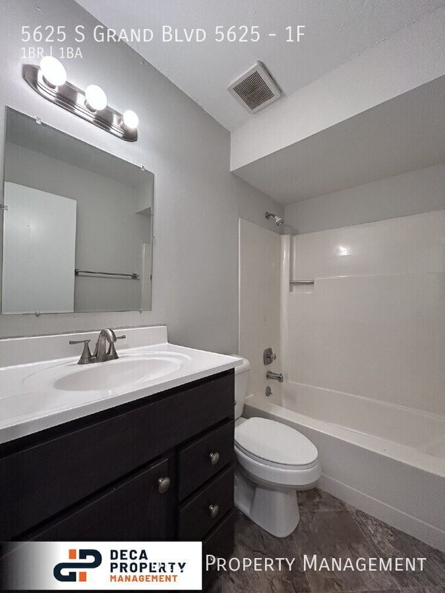 Building Photo - 5625 S Grand Blvd