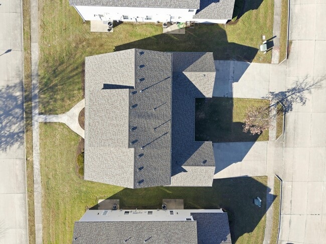 Building Photo - 1709 Juniper Dr