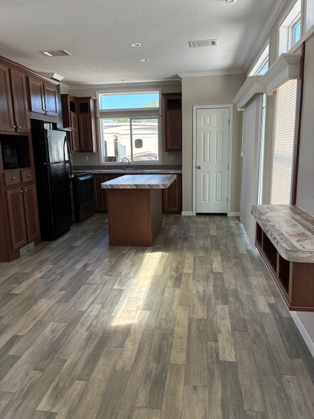 Building Photo - 3050 Beck Blvd