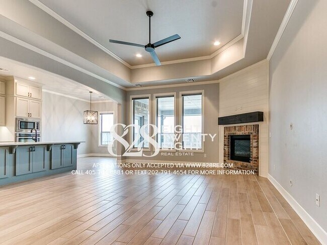 Building Photo - ABSOLUTELY STUNNING 4 BD/3 BATH HOME IN WI...