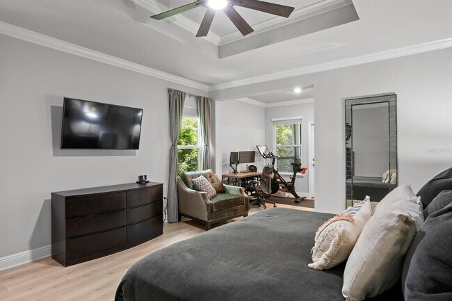 Building Photo - 408 S Matanzas Ave