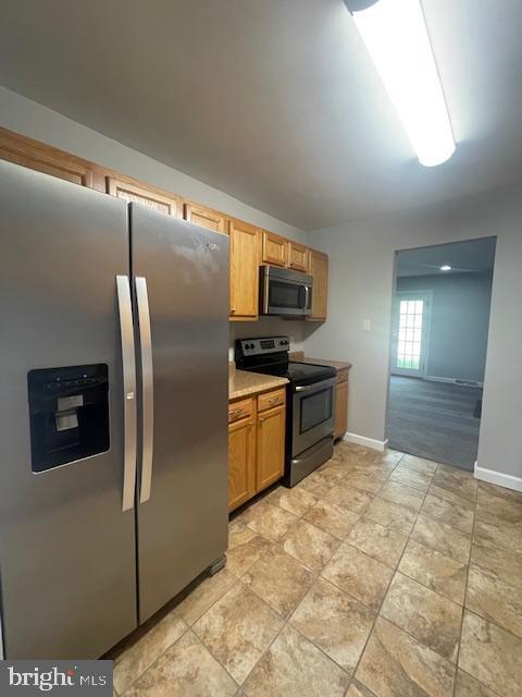 Building Photo - 1704 Barnaby St