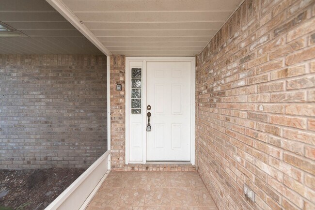 Building Photo - 1236 Buffing Cir SE