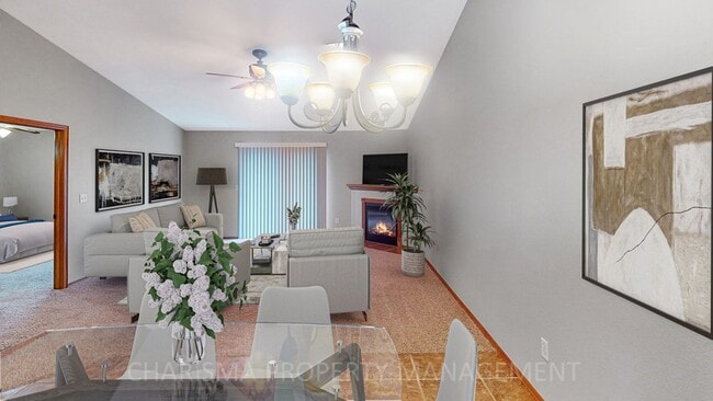 Building Photo - 3 BD, 2.5 BA TOWNHOME, DOUBLE ATTACHED GARAGE, PET FRIENDLY, WALK OUT DECK, LOTS OF SPACE!