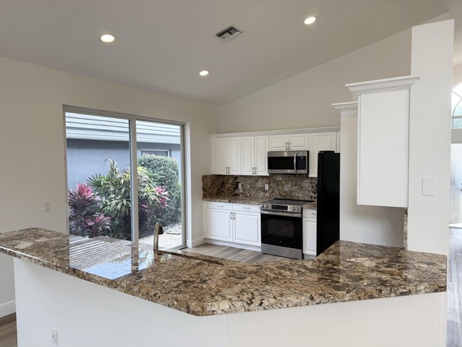 Building Photo - 7575 Doubleton Dr
