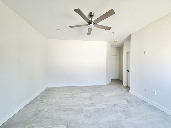 Building Photo - 68162-68162 Modalo Rd