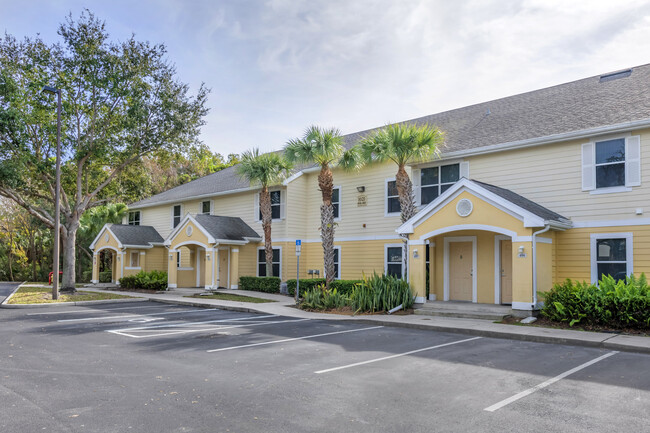 Park Villas Apartments - Titusville, Fl 