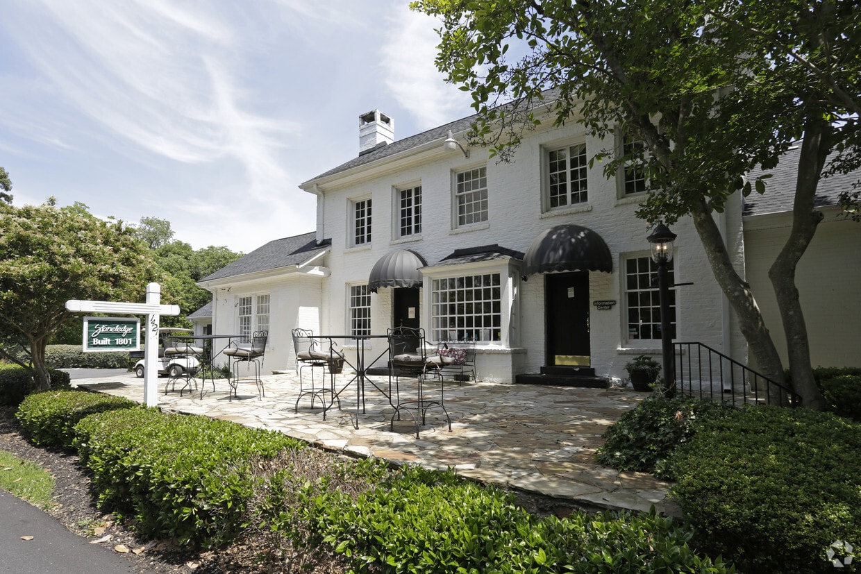 stoneledge plantation apartments