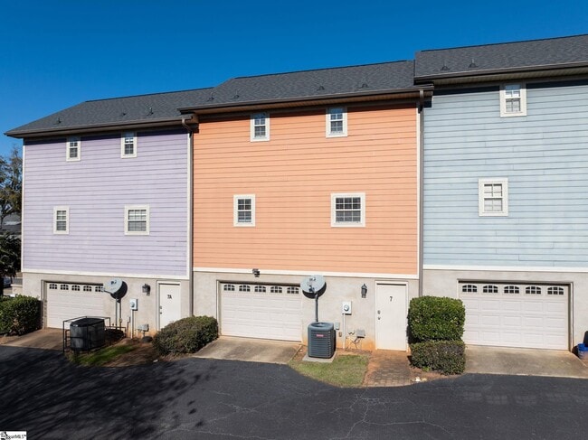 Building Photo - 7 Hamilton Ave