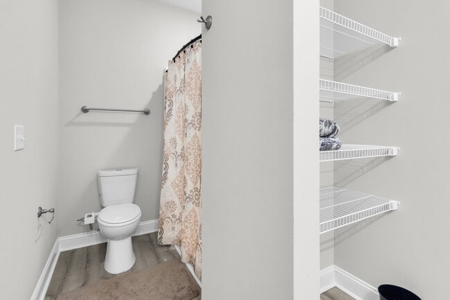 Building Photo - 139 Pasture Ln