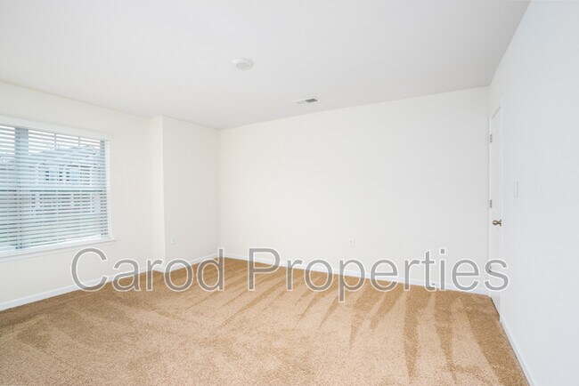 Building Photo - 5015 Concho Rd