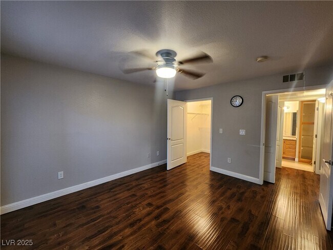 Building Photo - 5055 W Hacienda Ave