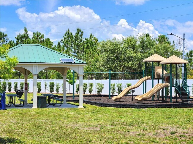 Building Photo - 1679 Wynford Cir