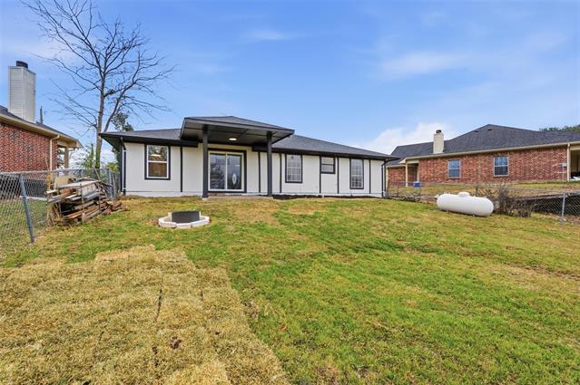 Building Photo - 763 Lakeside Dr