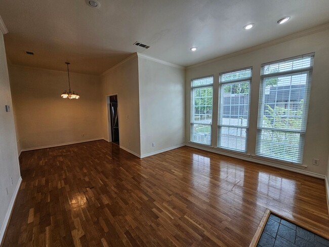 Building Photo - Available now ready for immediate move in