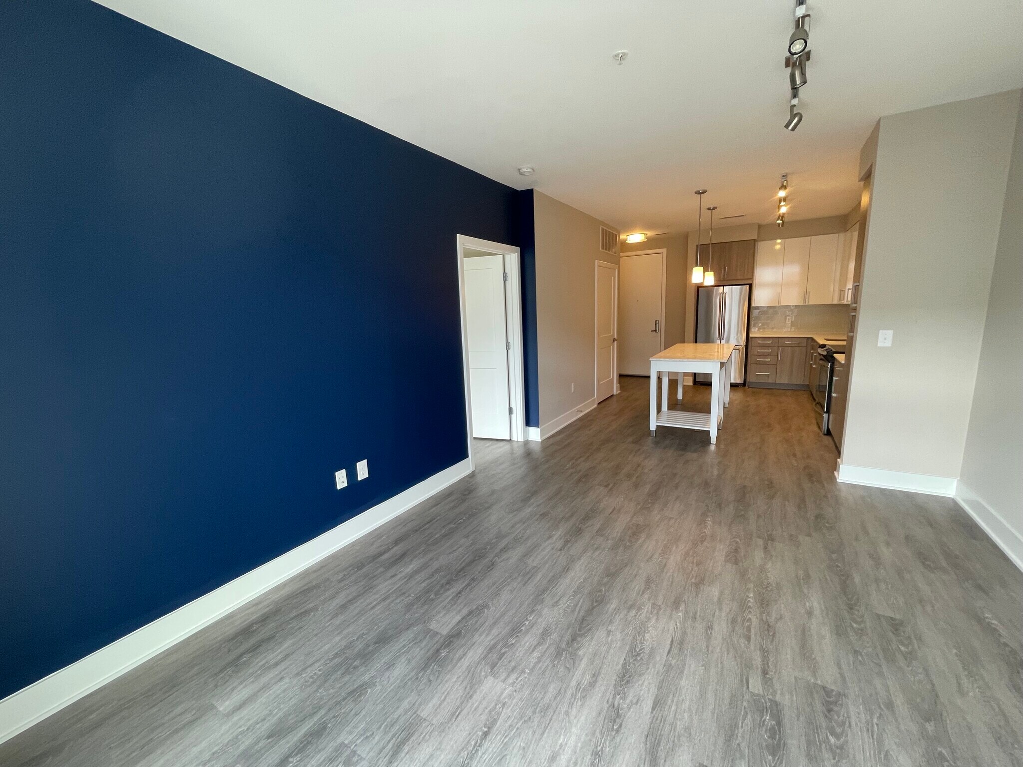 Building Photo - 145 Riverhaven Dr