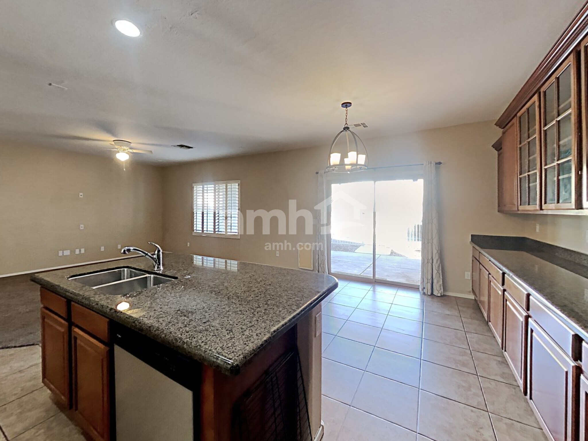 Building Photo - 7024 W Branham Ln