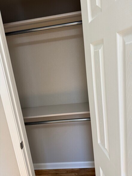 Building Photo - 1907 N Madison Ave