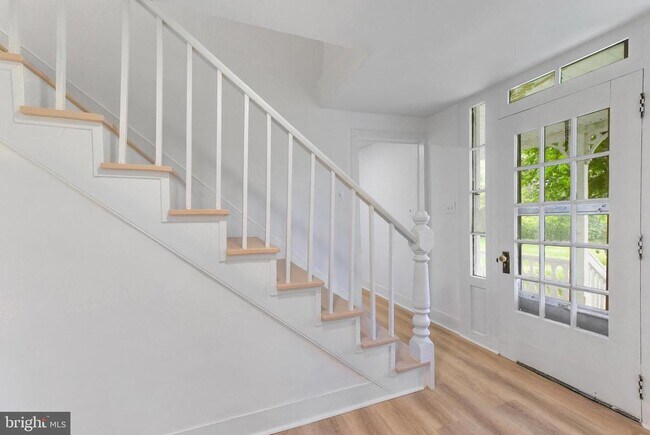 Building Photo - 151 Concert Ln